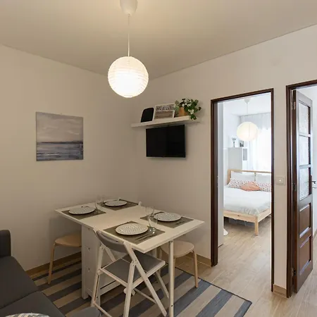 Cozy - Bus & Parking - 5min From Downtown Porto & Gaia * Oliveira do Douro (Vila Nova de Gaia)